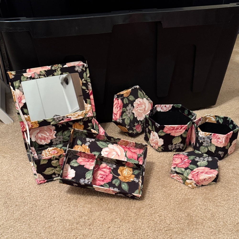 Floral Vanity Organizer Set